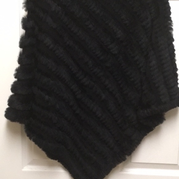 Poncho,size-S/XS, Rabbit Fur - Picture 5 of 7